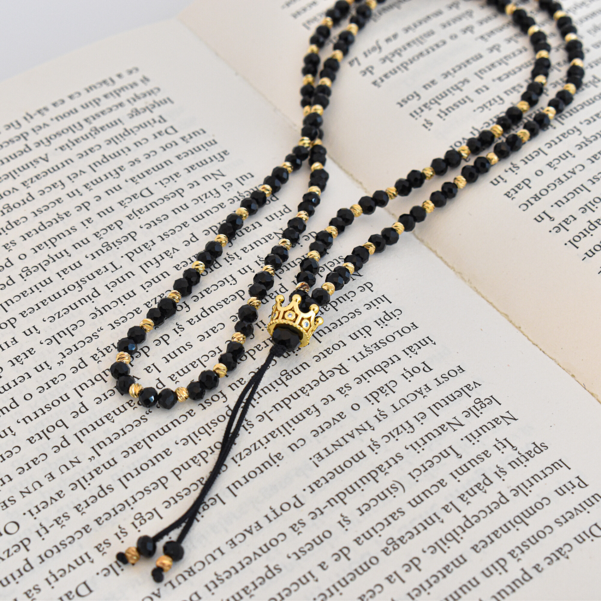 COLIER BARBATI TIP ROZARIU CU BILE FATETATE, ACCESORIU COROANA