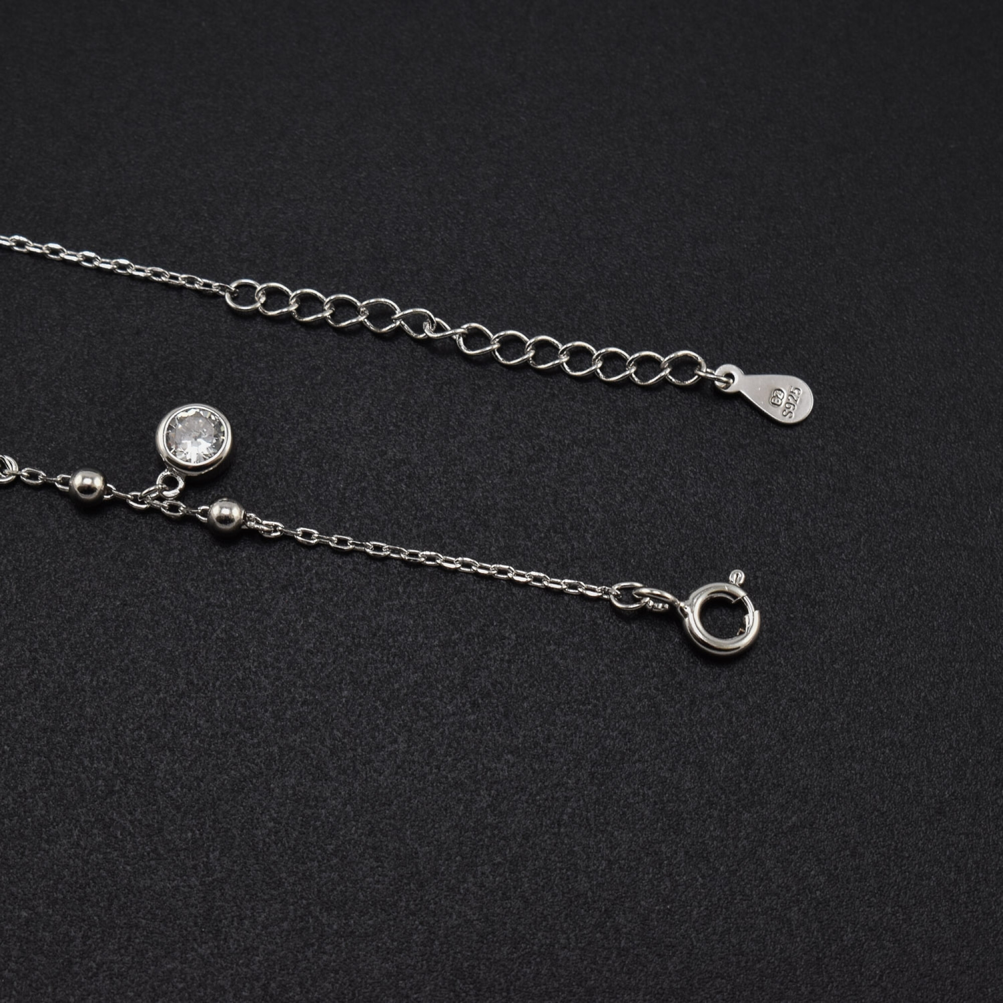 Bratara dama din argint  ”simple elegance” cu cristale swarovski