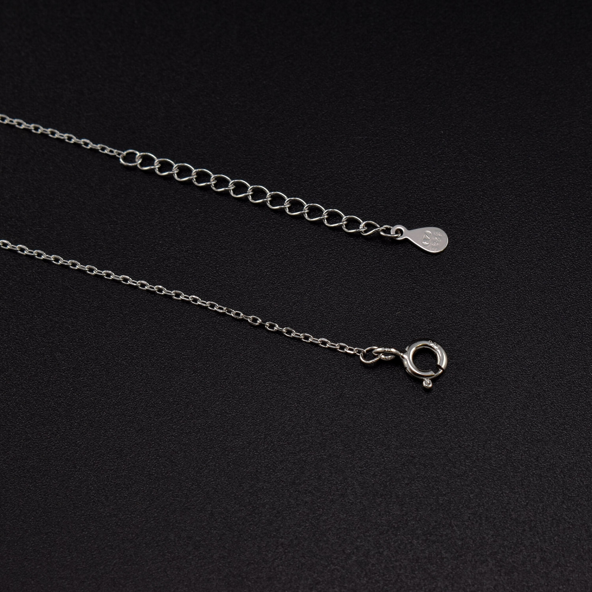 Bratara dama din argint  cu accesoriu in forma de infinit și inimioara