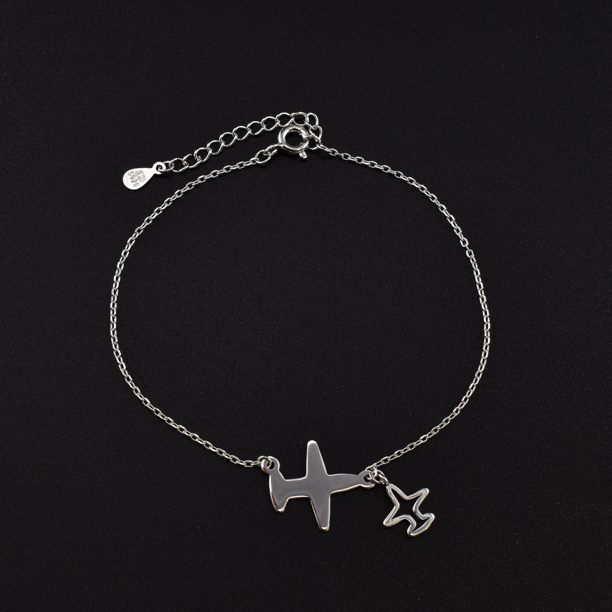 Bratara dama din argint cu accesoriu in forma de avion 