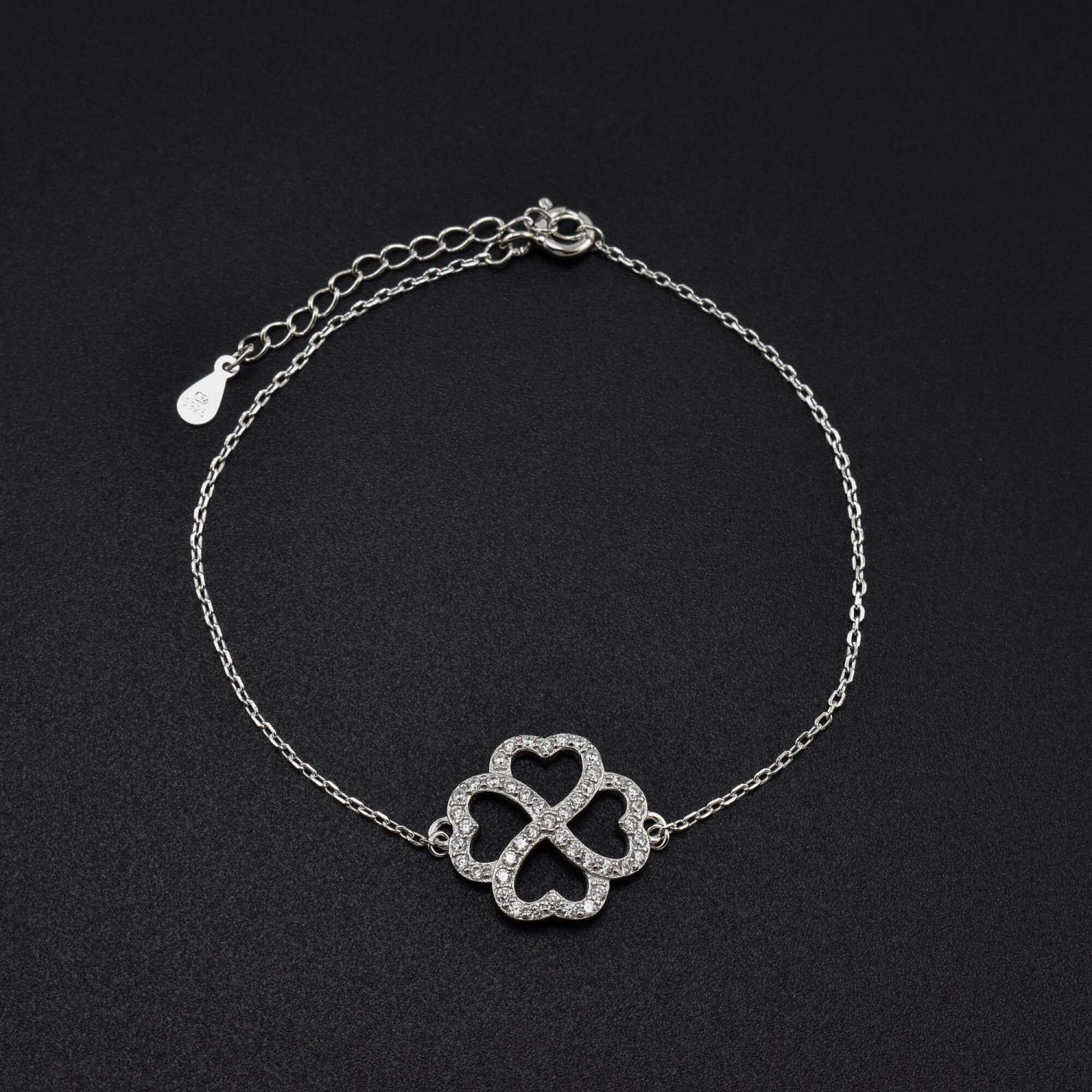 Bratara dama din argint  ”Trifoi cu patru foi” cu cristale swarovski