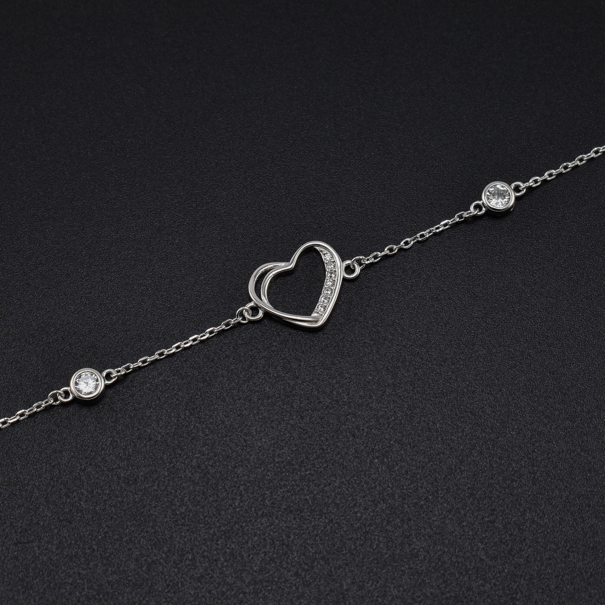 Bratara dama din argint  ”Loved Heart” cu cristale swarovski
