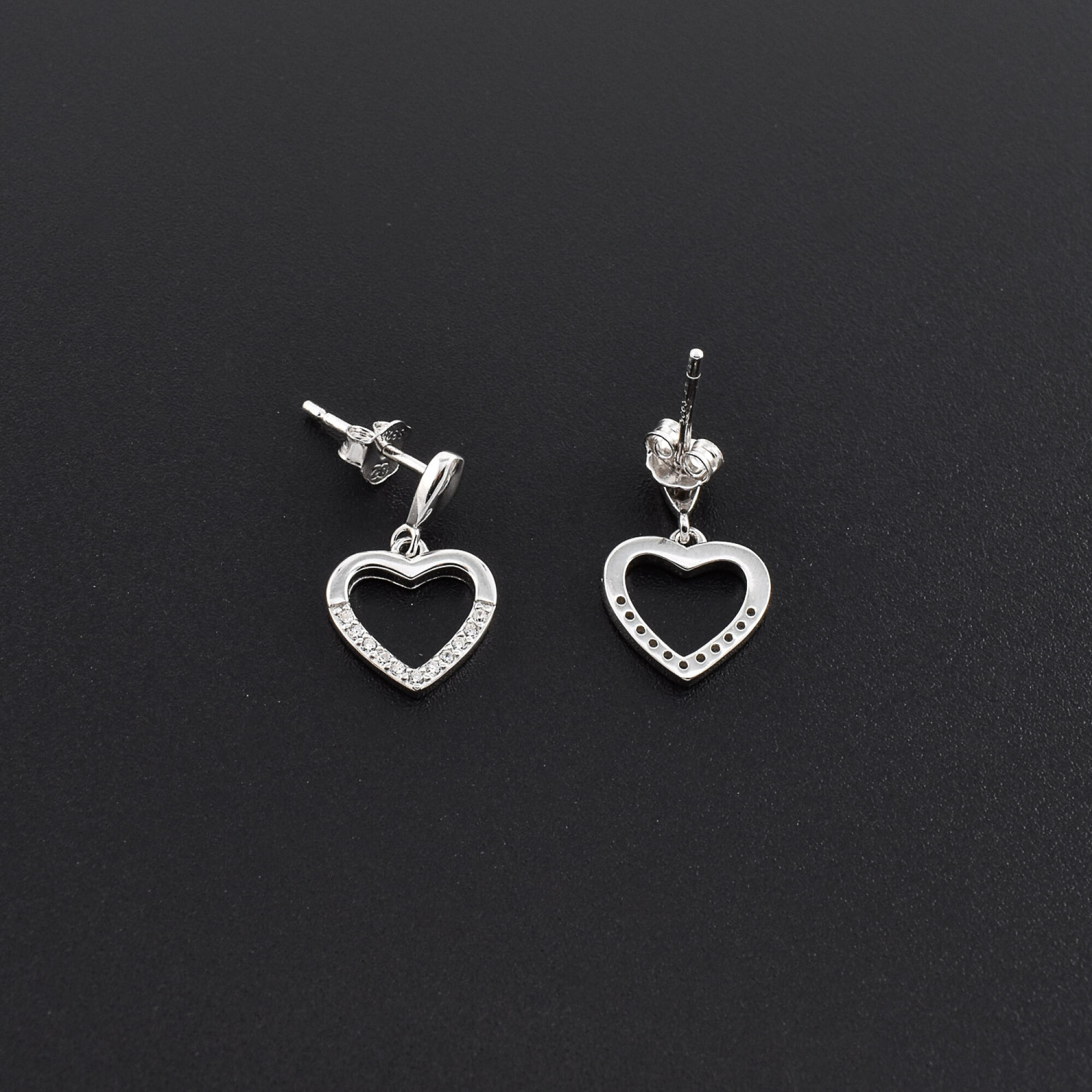 Cercei dama din argint in forma de inima cu cristale swarovski