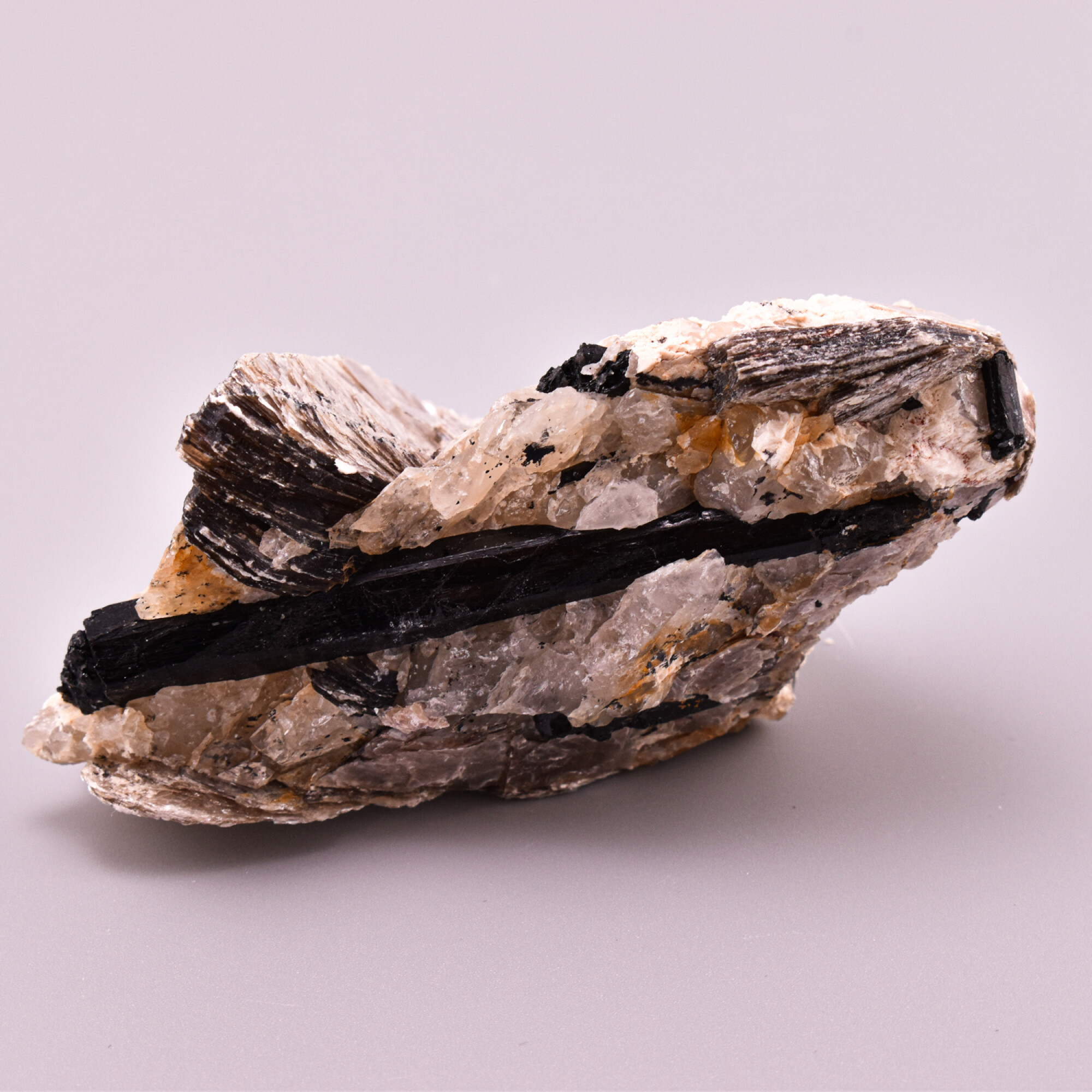 Floare de mina cuart, turmalina & muscovit