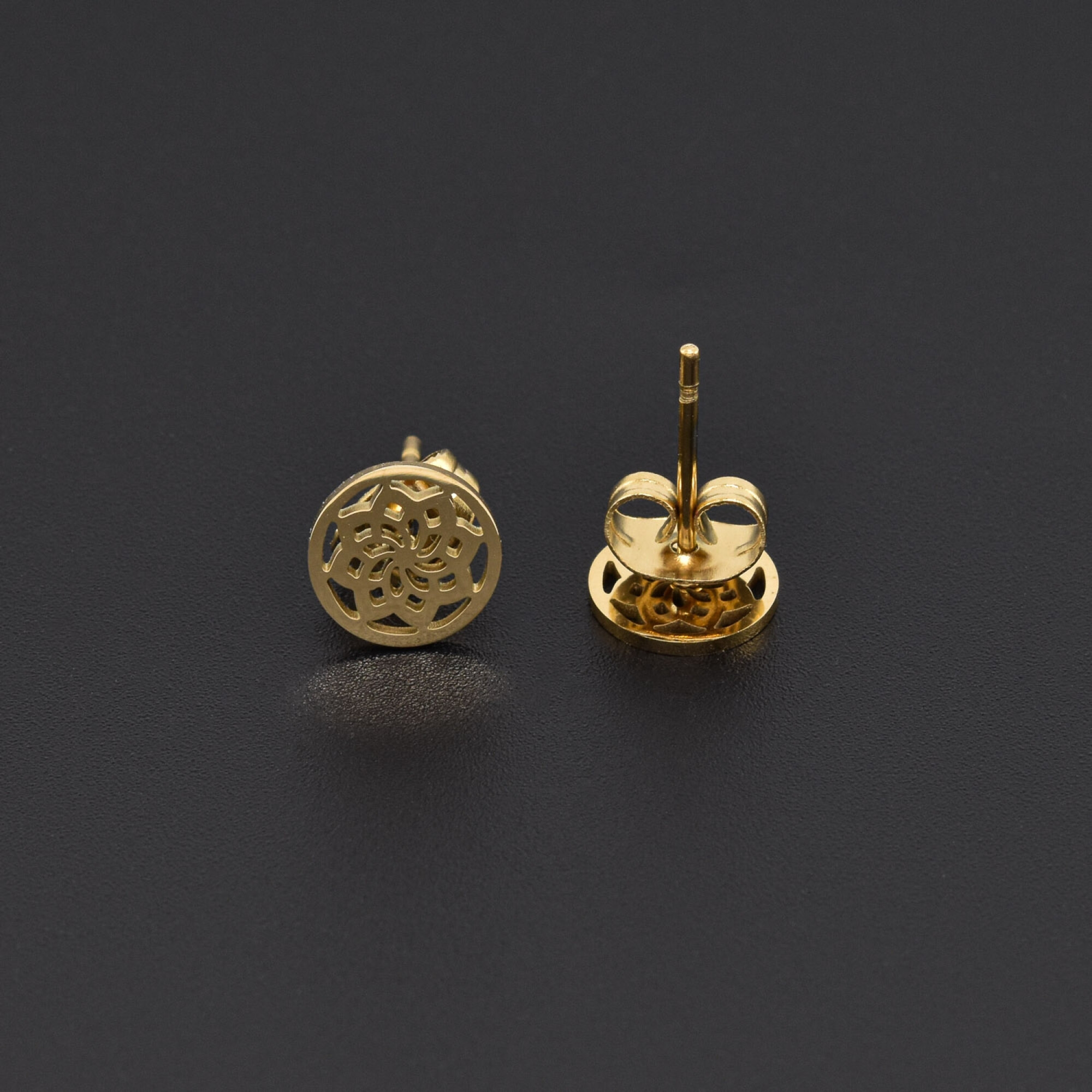 Cercei dama placati cu aur 18K in forma de cerc si floare