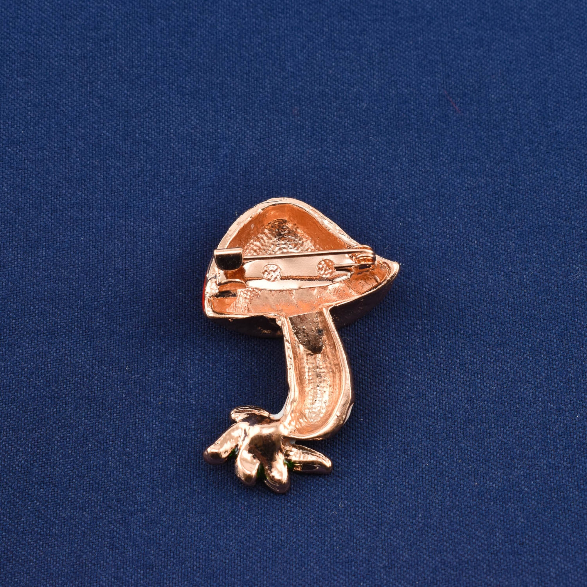 Martisor brosa "Ciuperca"