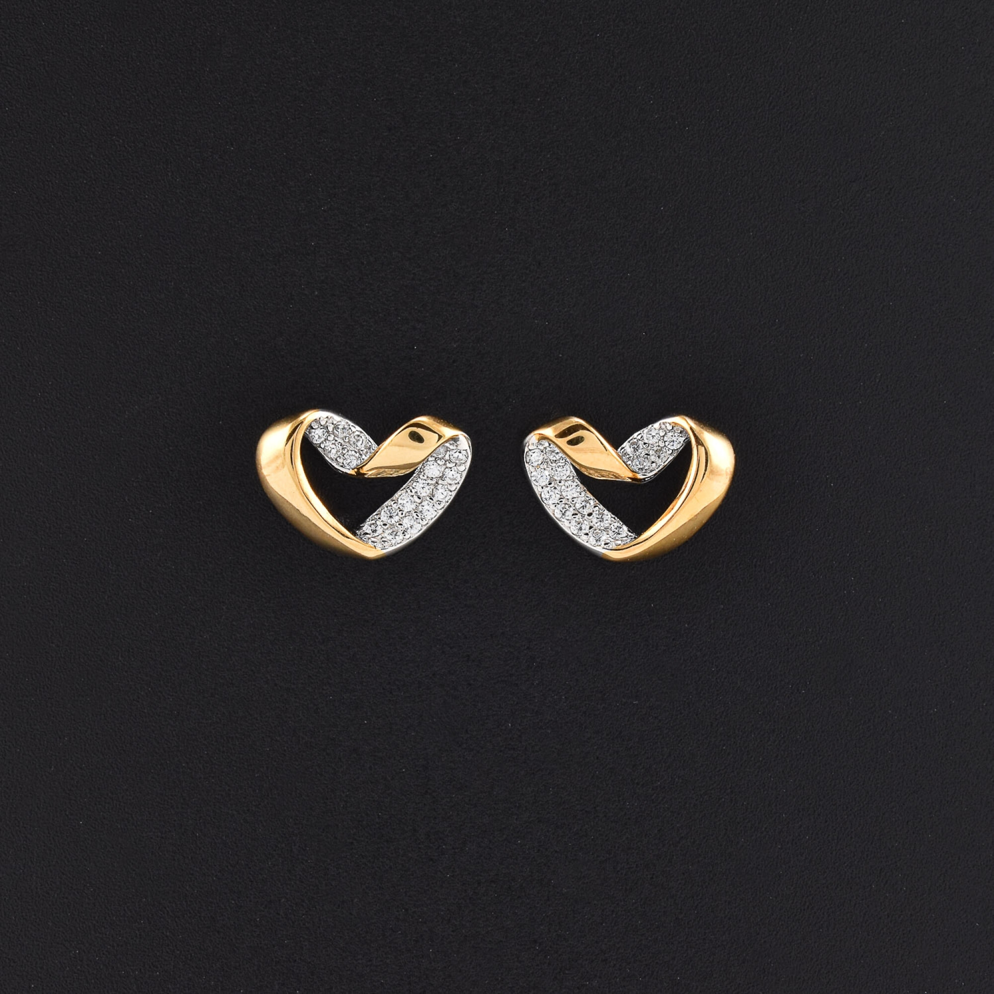 Cercei dama din argint placat cu aur 18K in forma de inima cu cristale swarovski