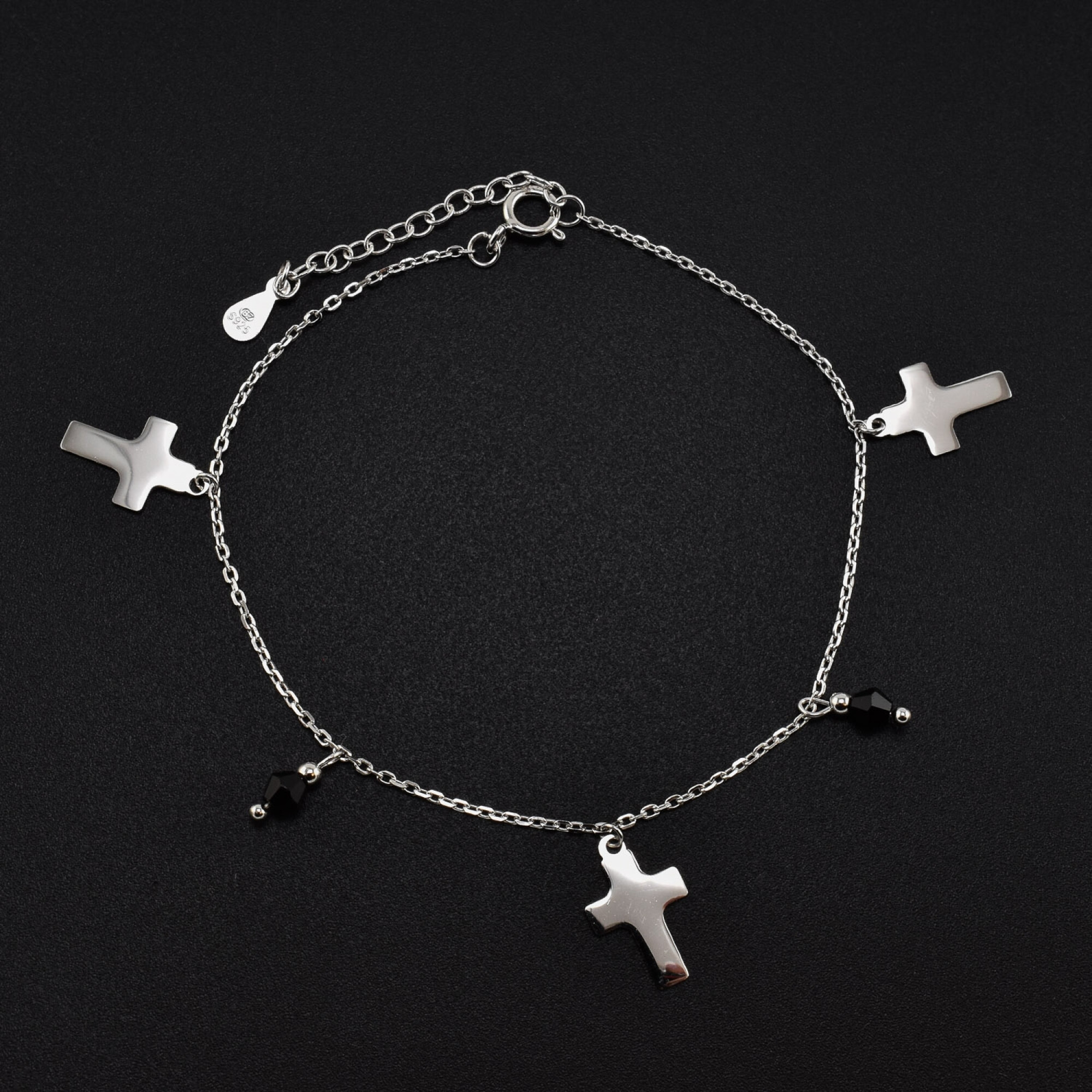 Bratara dama din argint cu accesorii in forma de cruce
