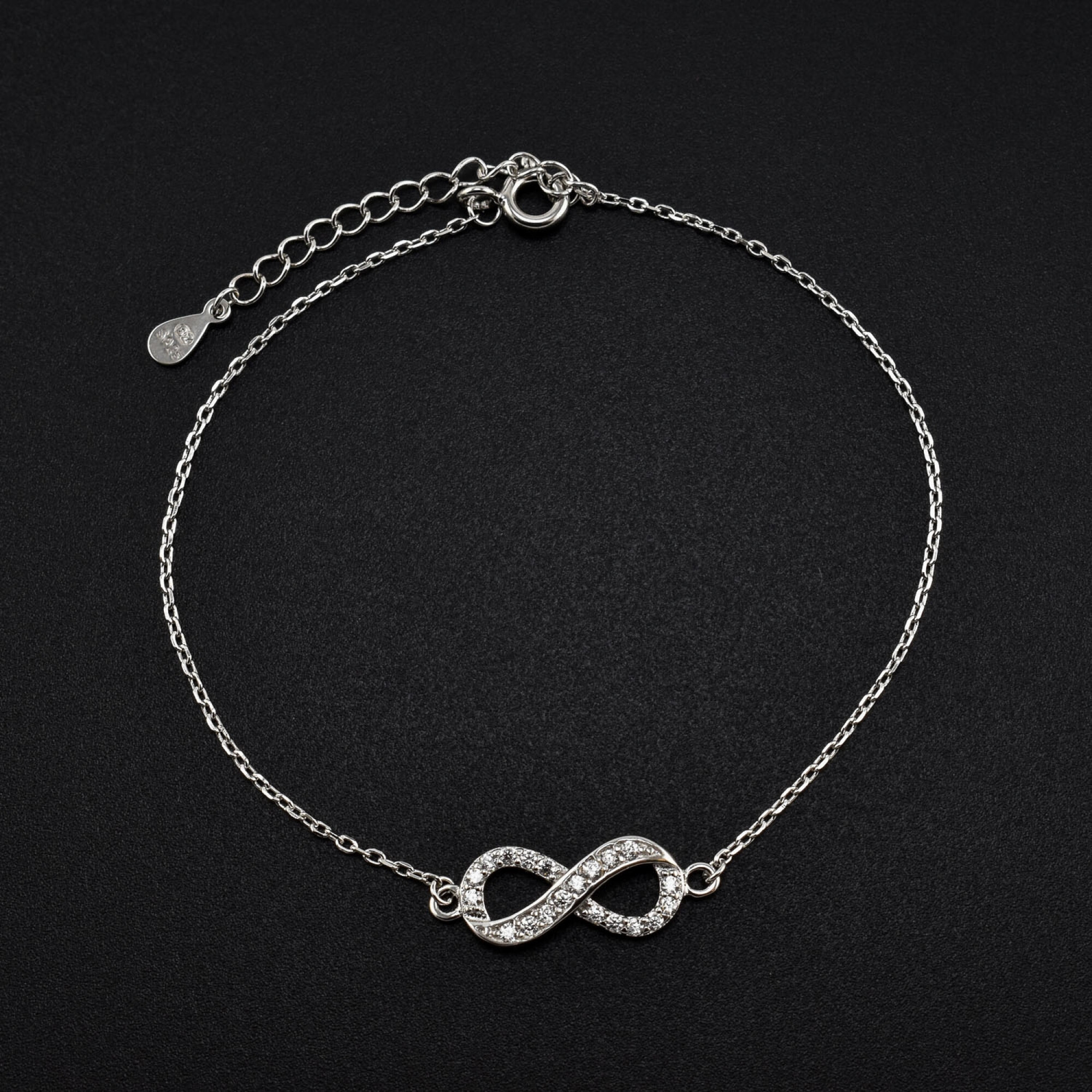 Bratara dama din argint cu accesoriu in forma de infinit cu cristale swarovski