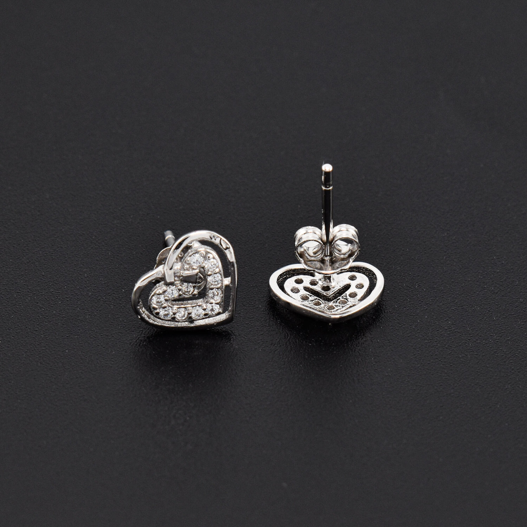 Cercei dama din argint forma de inima acoperita cu cristale swarovski