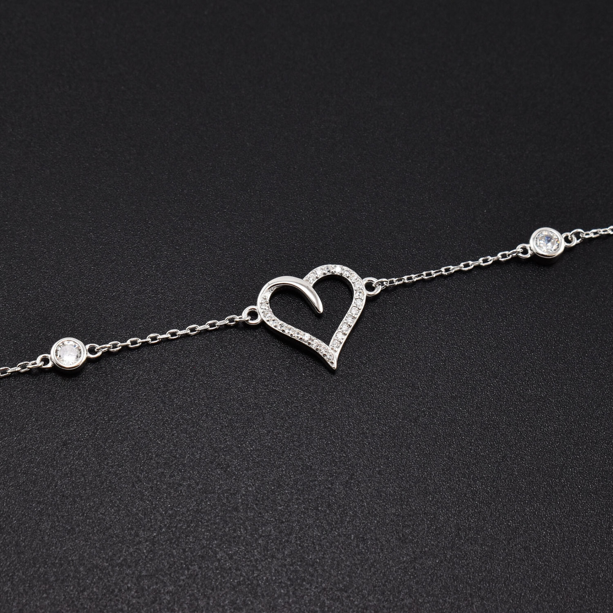 Bratara dama din argint cu accesoriu in forma de inima BDAG-B-89