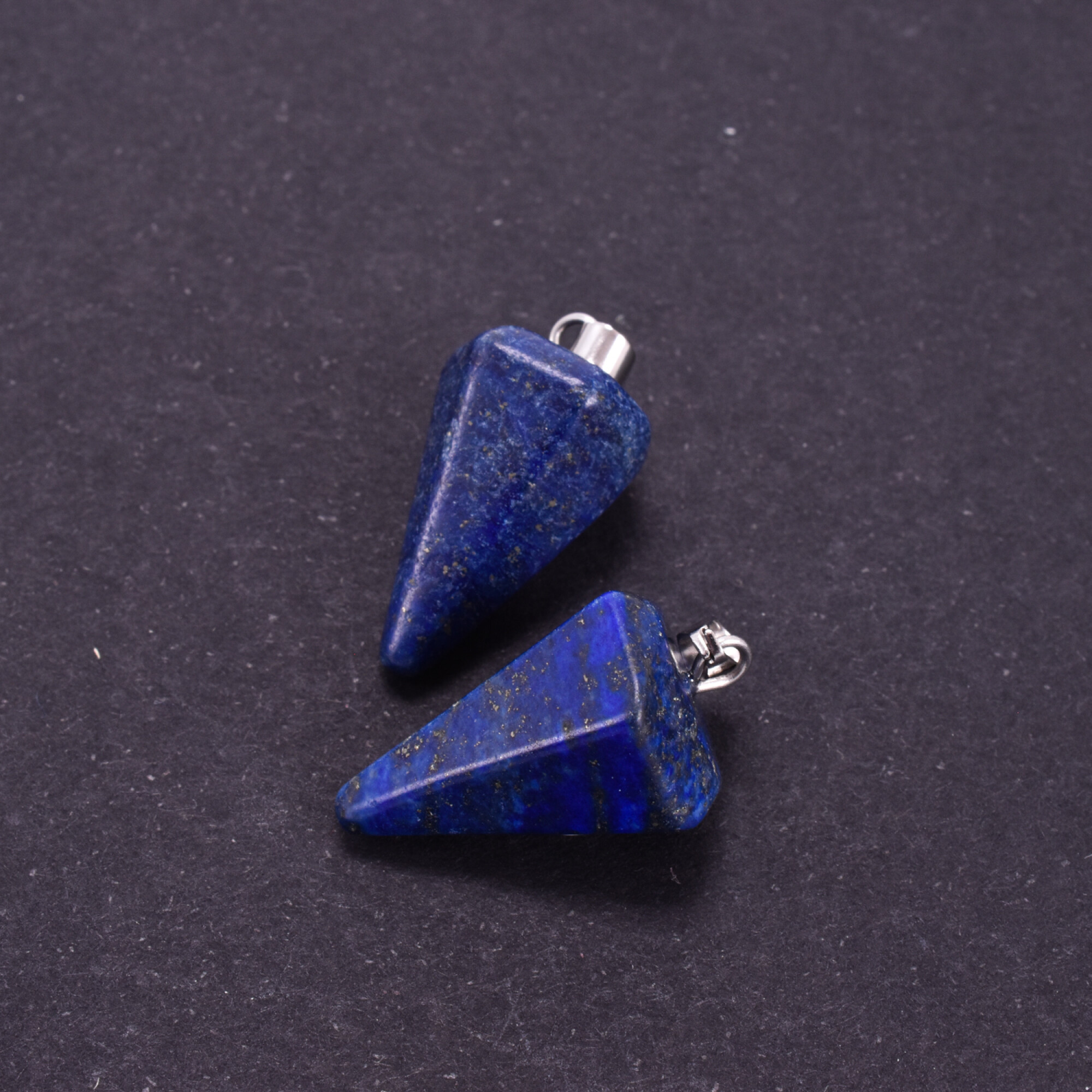 Pandantiv tip pendul din lapis lazuli