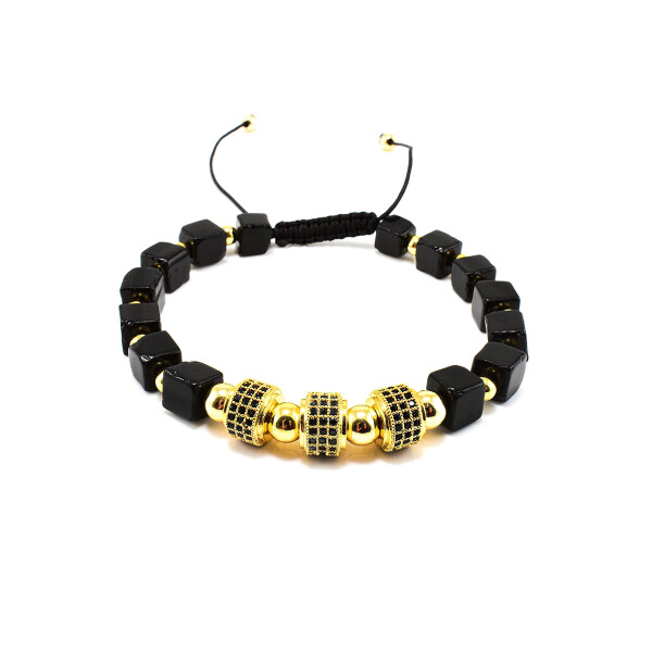 Bratara barbati cu bile cubice din onix negru si accesorii placate cu aur 18K