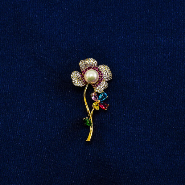Brosa in forma de floare placata cu aur 18K