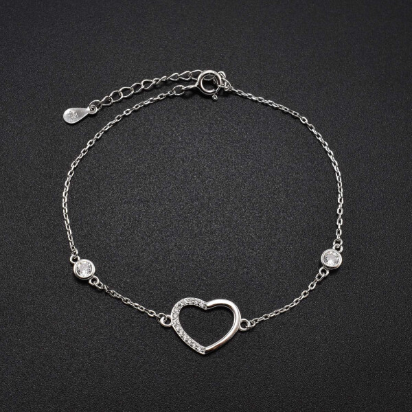 Bratara dama din argint cu accesoriu in forma de inima si cristale swarovski