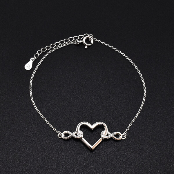 Bratara dama din argint cu accesorii in forma de inima si infinit