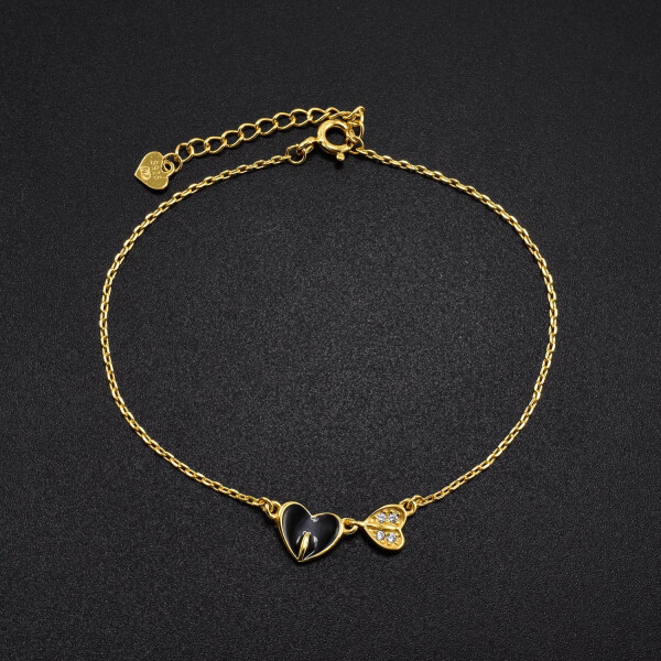 Bratara dama cu accesorii in forma de inima din argint placat cu aur 18K