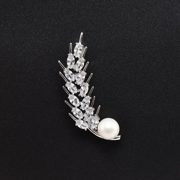 Brosa cu perla si cristale swarovski placata cu aur alb 18k 