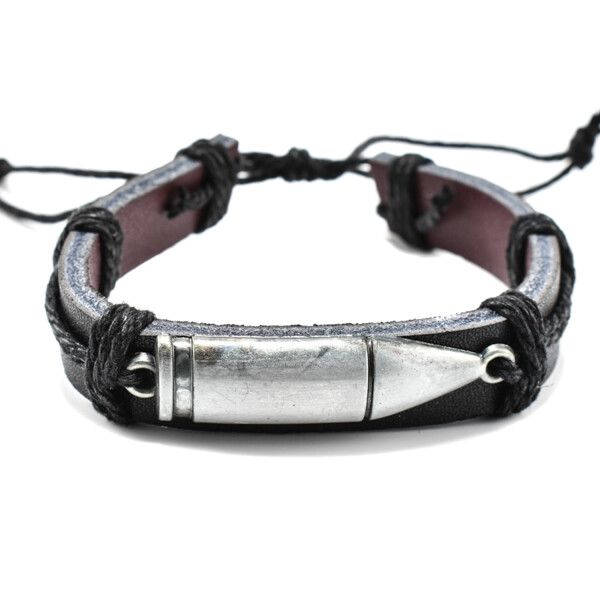 Bratara barbati din piele multistrat si snur cu accesoriu in forma de glont