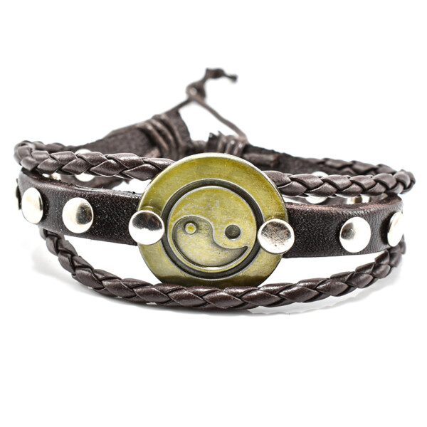 Bratara barbati din piele naturala maro cu accesoriu yin yang