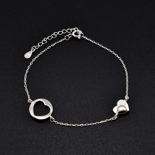 Bratara dama din argint cu accesorii in forma de inima