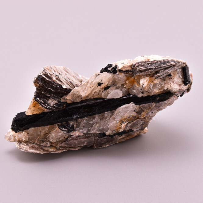Floare de mina cuart, turmalina & muscovit