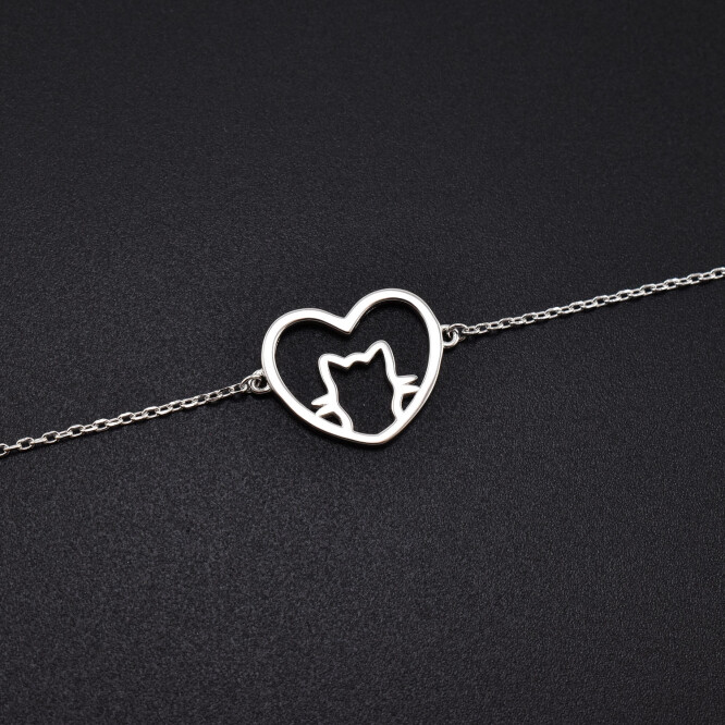 Bratara dama din argint cu accesoriu in forma de inima si pisica