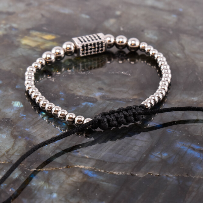 Bratara barbati cu accesorii argintii si cristale zirconia BBB-325
