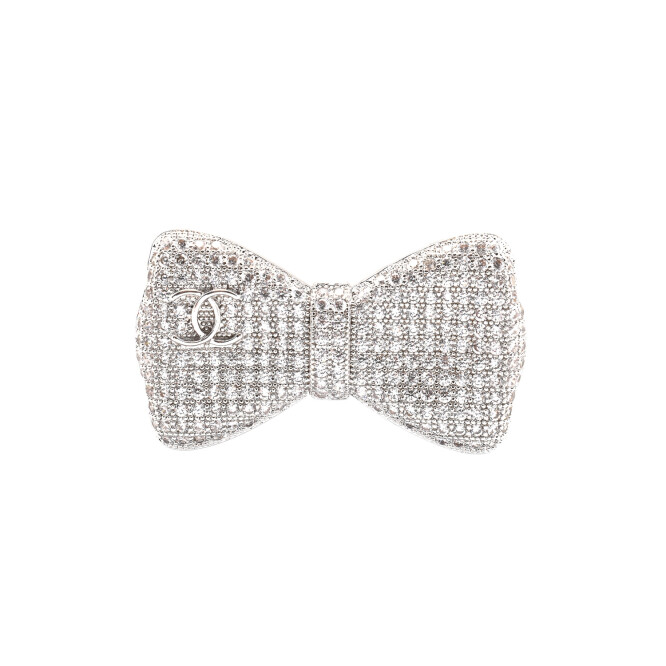Brosa "Fundita" cu cristale swarovski si simbol chanel