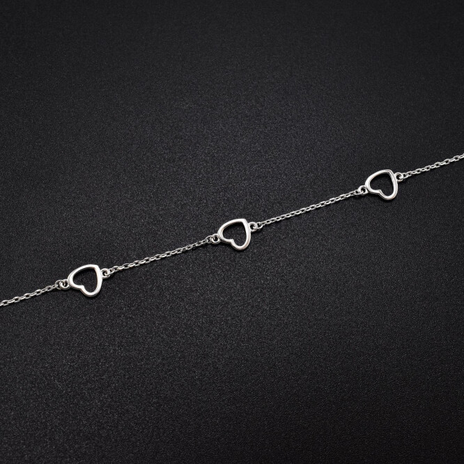 Bratara dama din argint cu accesorii in forma de inima