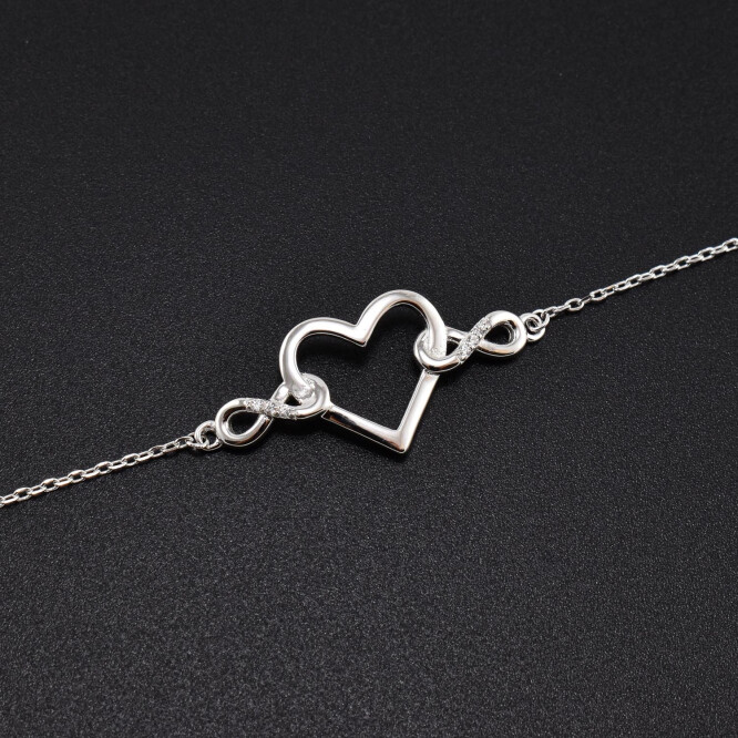 Bratara dama din argint cu accesorii in forma de inima si infinit