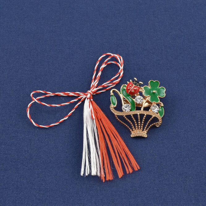 Martisor brosa "Cos cu buburuza si trifoi"