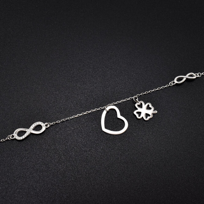 Bratara dama din argint cu accesorii in forma de inima, trifoi, infinit