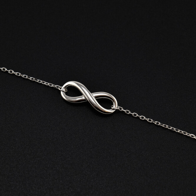 Bratara dama din argint cu accesoriu in forma de infinit