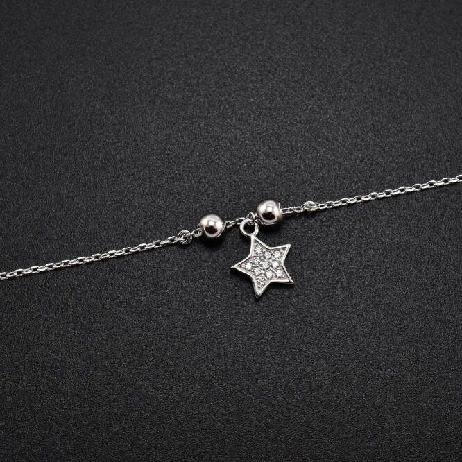 Bratara dama din argint cu accesoriu in forma de stea acoperita cu cristale swarovski