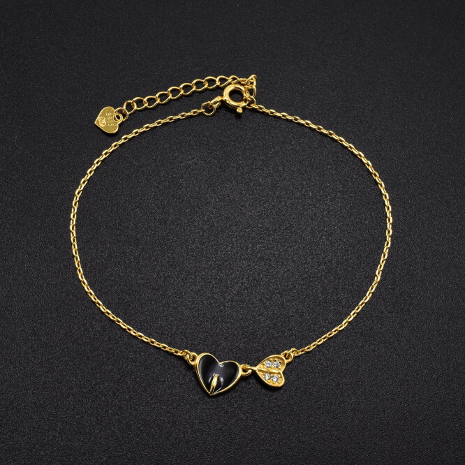 Bratara dama cu accesorii in forma de inima din argint placat cu aur 18K