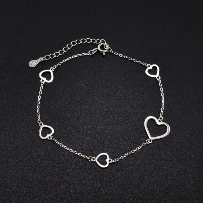 Bratara dama din argint cu accesorii in forma de inima BDAG-B-98