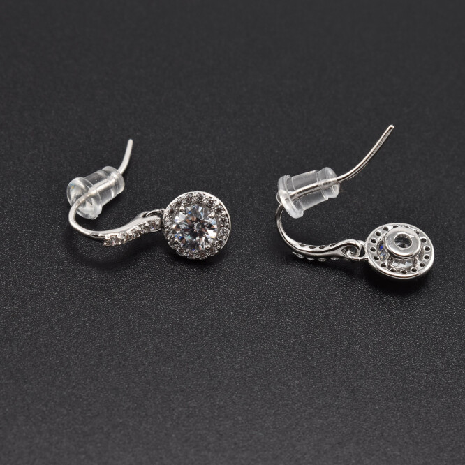 Cercei dama acoperiti cu cristale swarovski, placati cu aur 18K