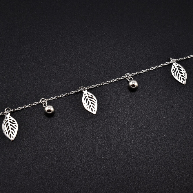 Bratara dama din argint cu accesorii in forma de frunza