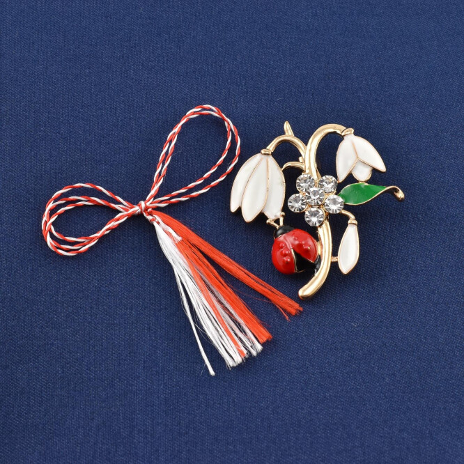 Martisor brosa "Ghiocei si buburuza"