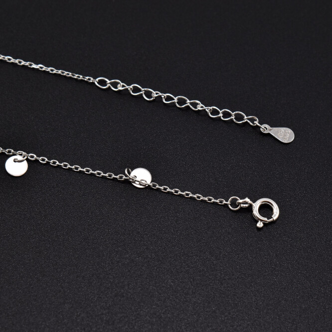 Bratara dama din argint cu accesorii in forma de banuti