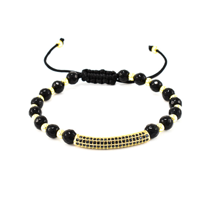 Bratara barbati din onix negru cu accesorii placate cu aur si cristale zirconia