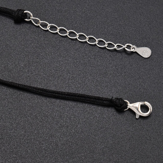 Bratara dama cu snur si accesoriu din argint in forma de potcoava