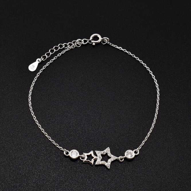 Bratara dama din argint cu accesorii in forma de stea