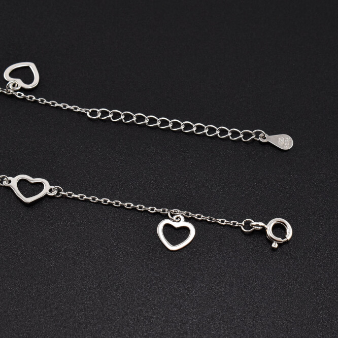 Bratara dama din argint cu accesorii in forma de inima BDAG-B-69