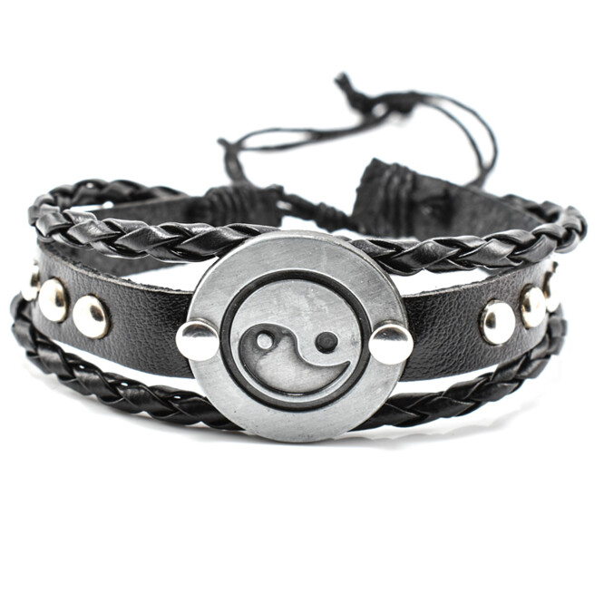 Bratara barbati din piele naturala neagra cu accesoriu yin yang