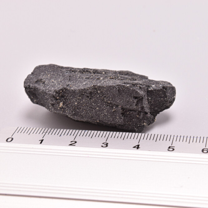 Piatra bruta turmalina neagra