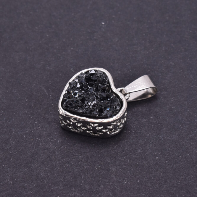 Pandantiv druzy din rasina in forma de inimioara, neagra